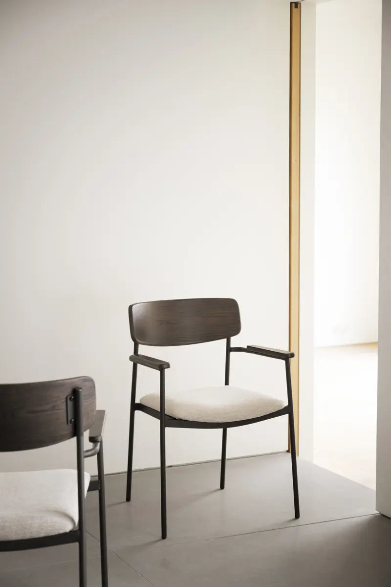 Mont Dining Chair Light Beige/Black/Brown (With arms)