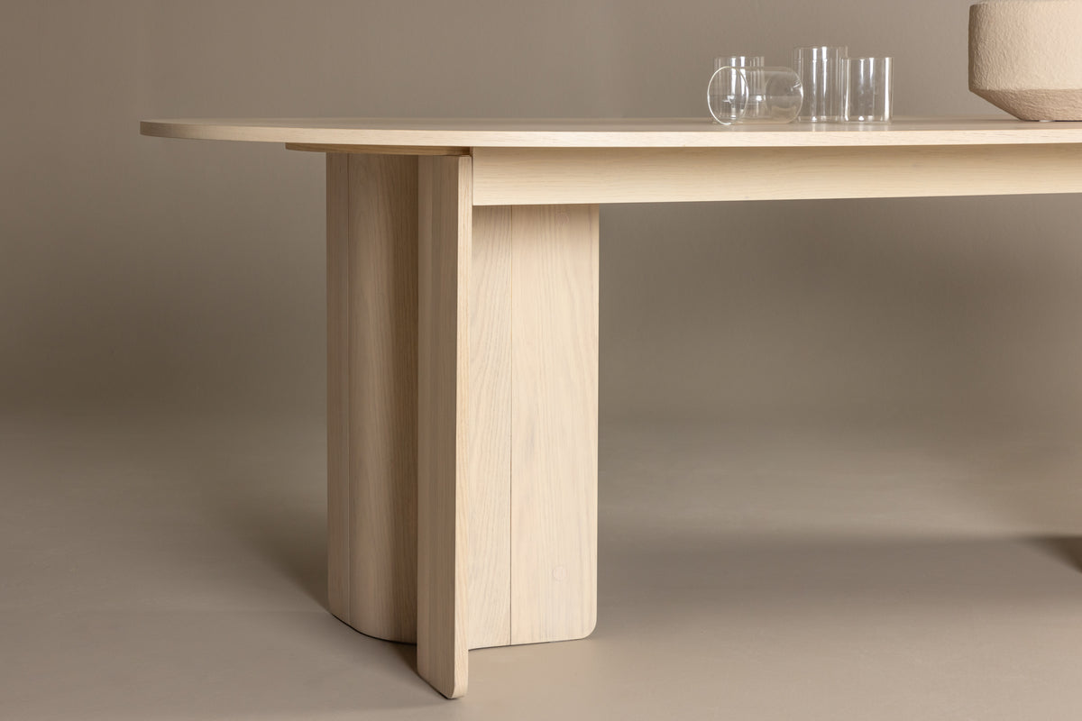 Montréve Dining Table Beige Oval 220x100