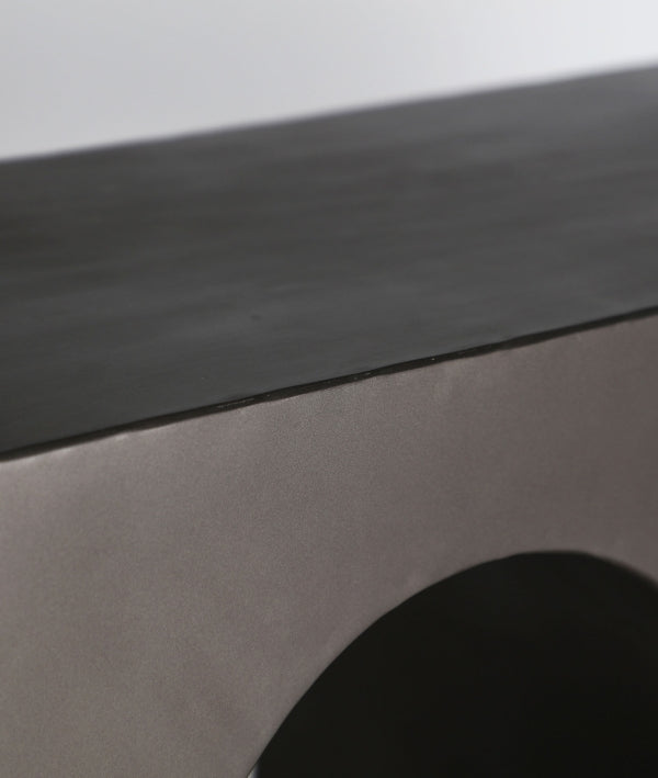 Calvére Console Table