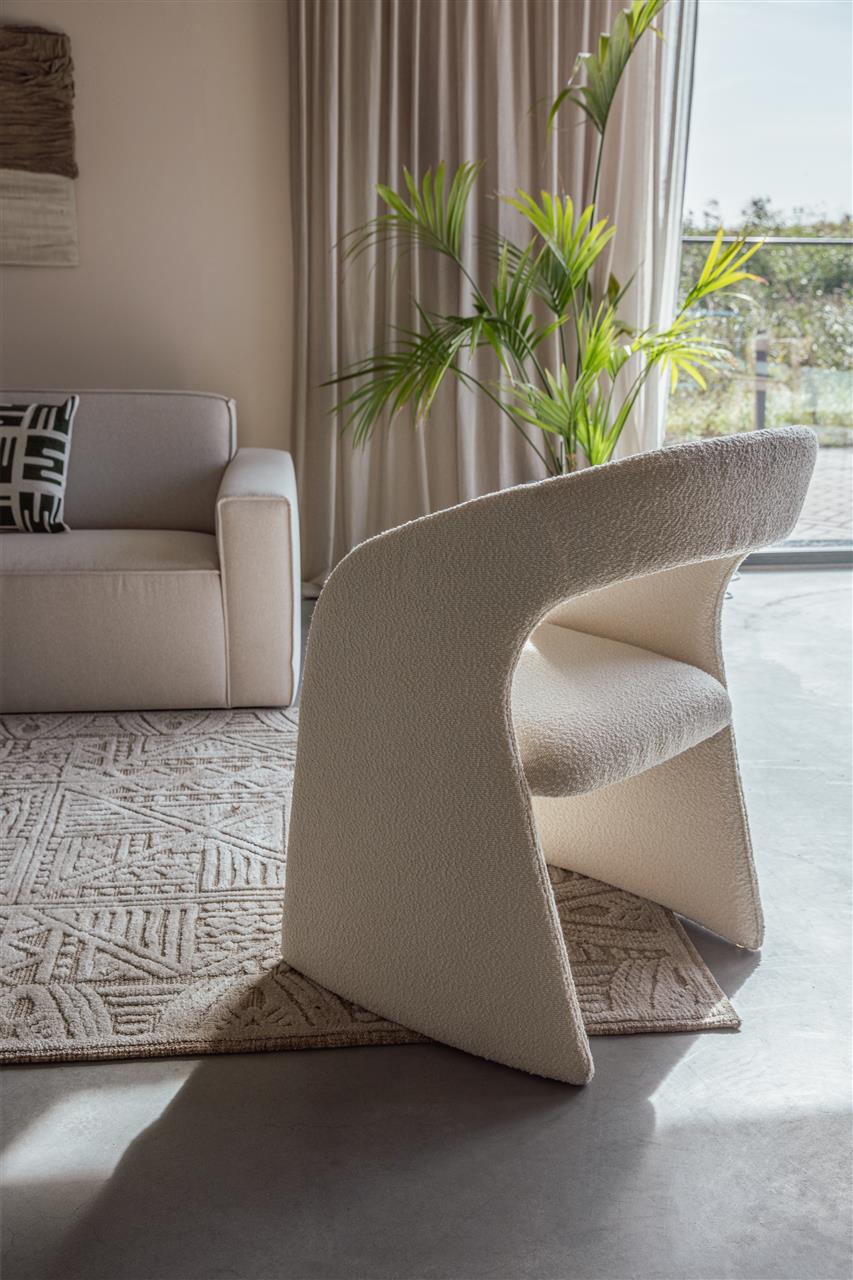 Chair Maire White