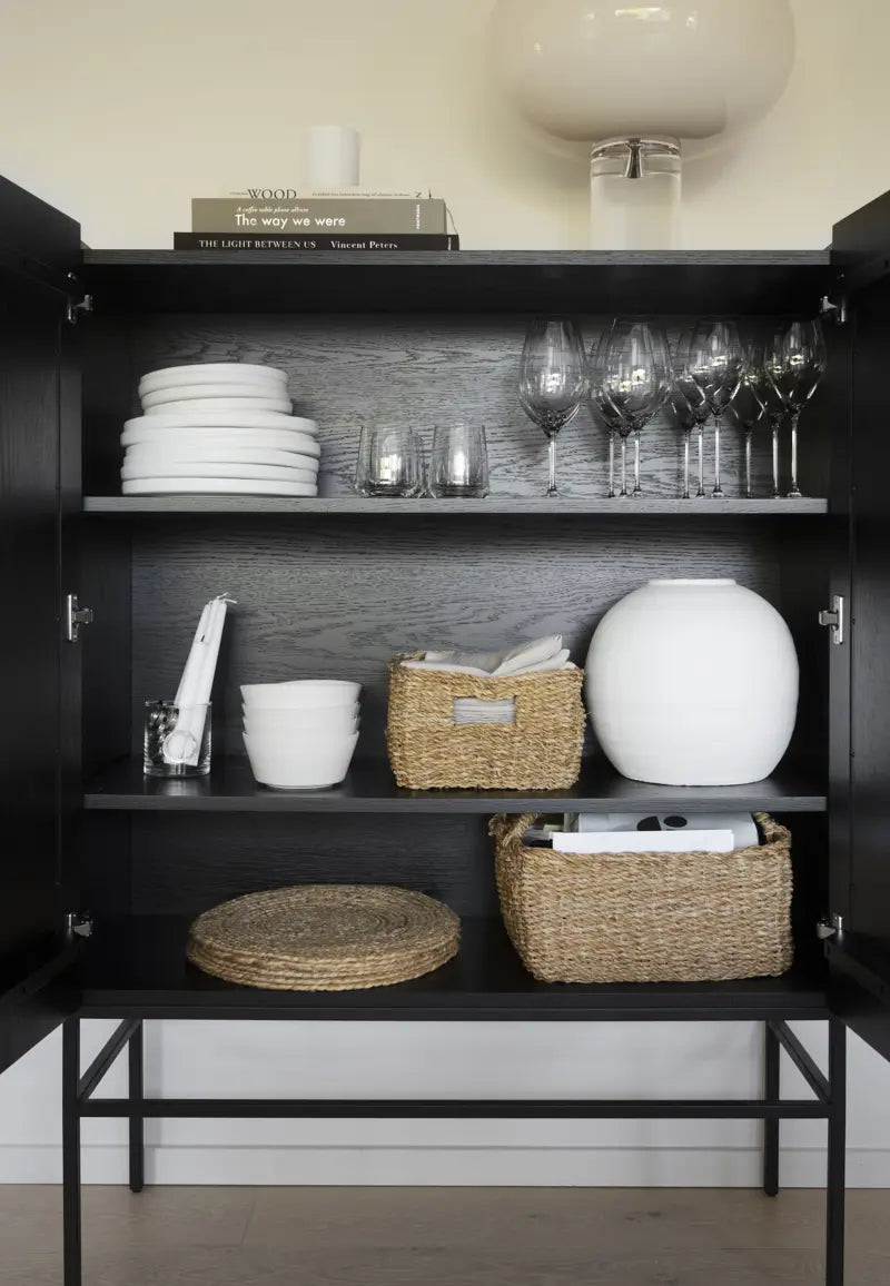 Nia Cabinet Black/Black