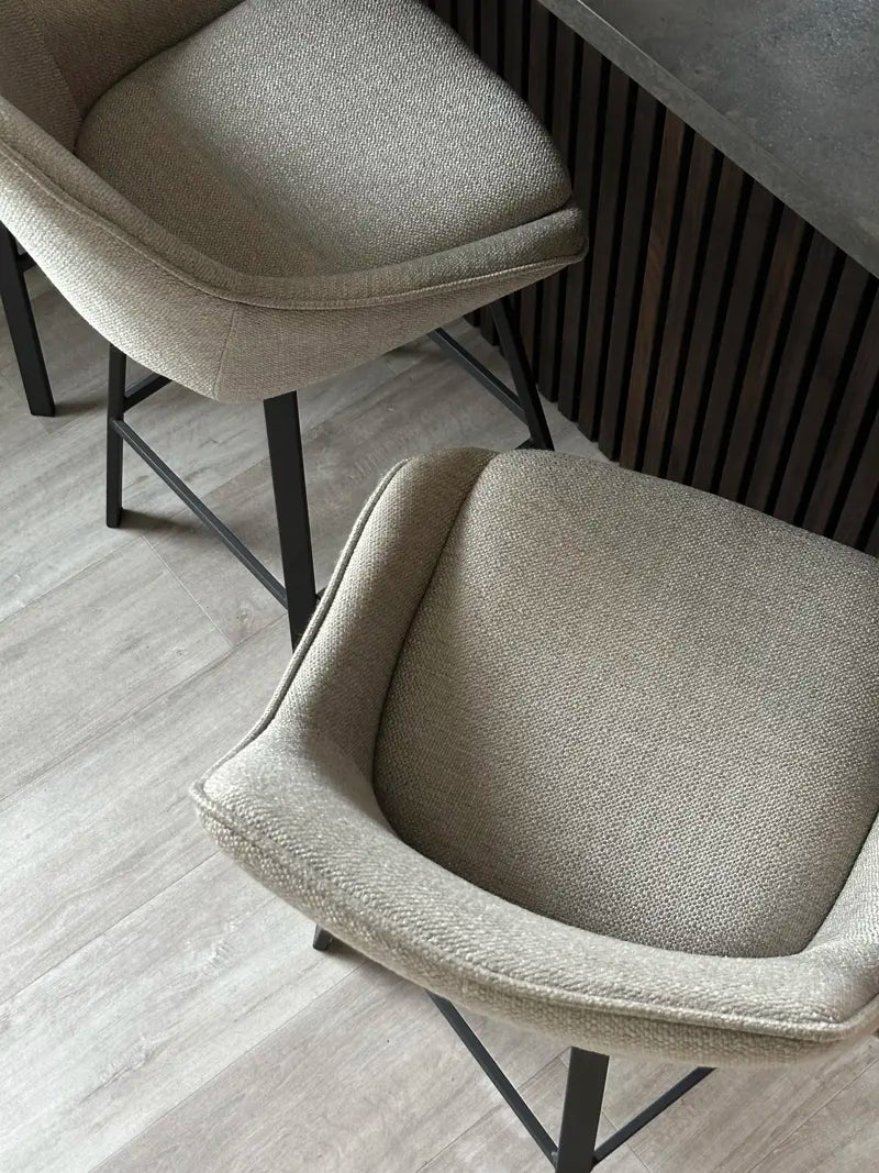 Grace Barstool Beige/Black (Swivel)